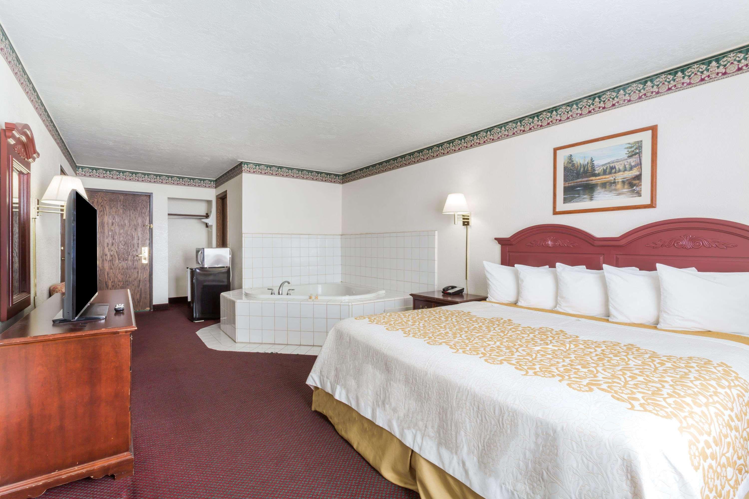 Days Inn By Wyndham Evanston Wy Экстерьер фото
