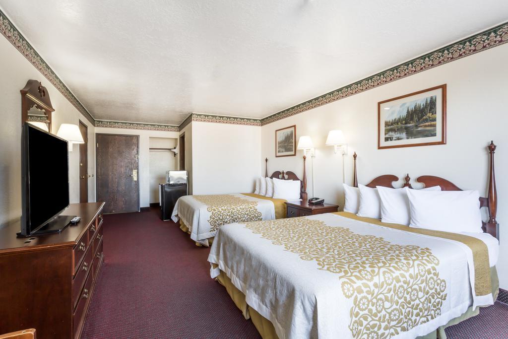 Days Inn By Wyndham Evanston Wy Экстерьер фото